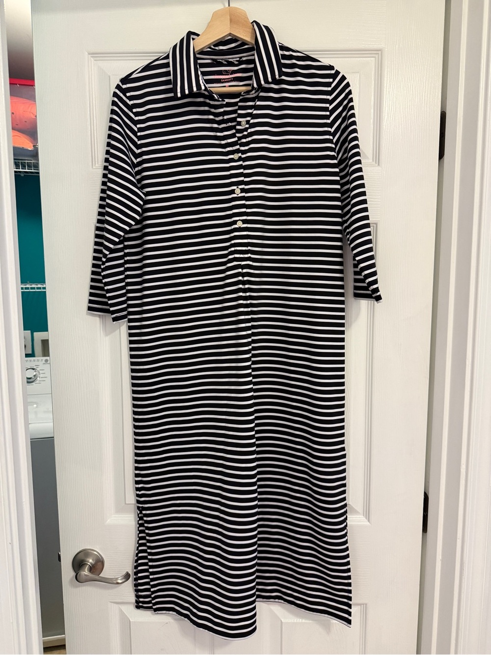 LIKE NEW Vineyard Vines Sankaty Dress - Medium